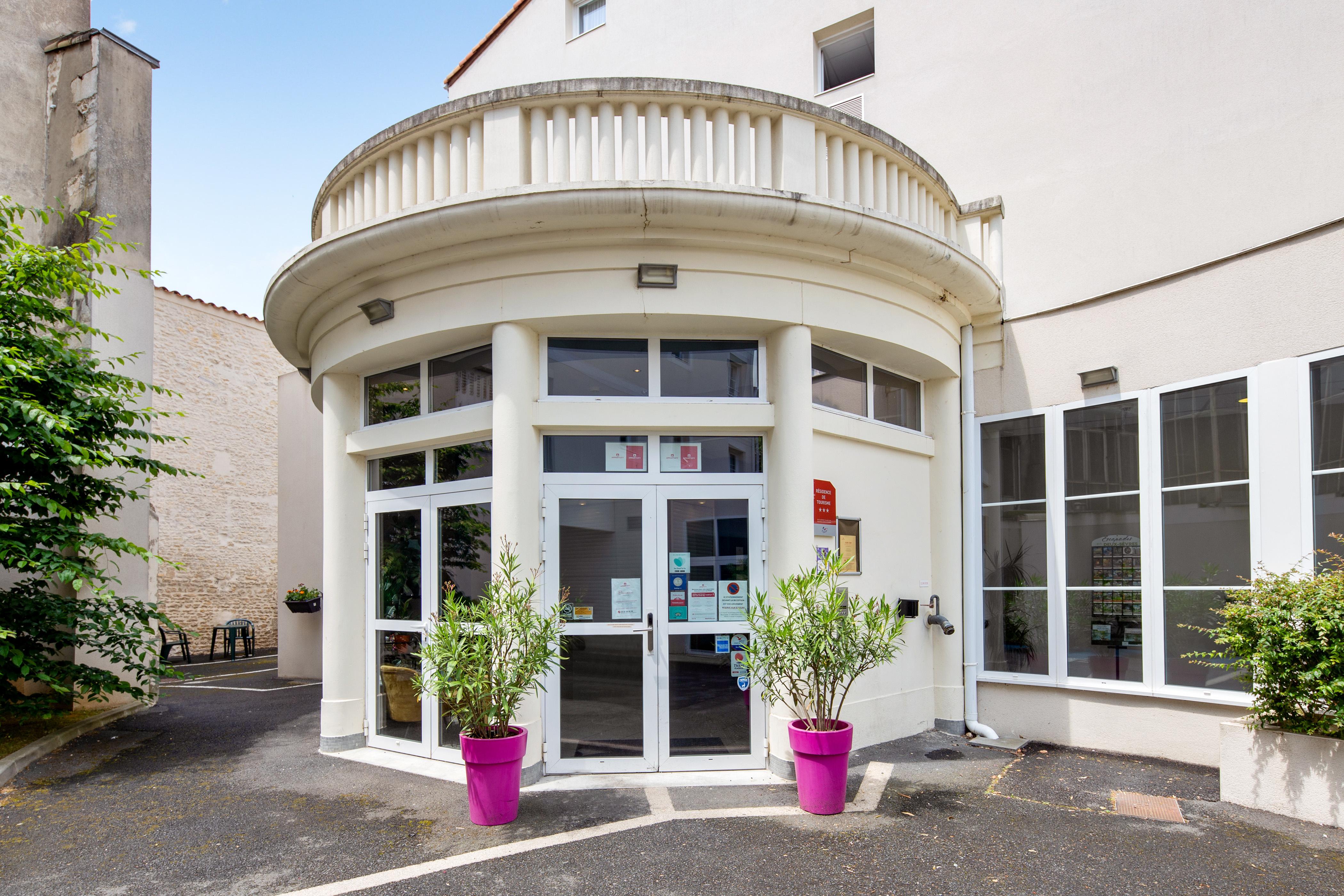 Appart'City Confort Niort Centre Aparthotel Exterior photo